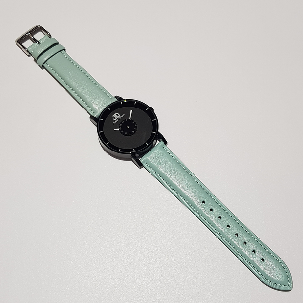 Marque de montres française noir et bleu bracelet cuir interchangeable cadran noir jude davis jd